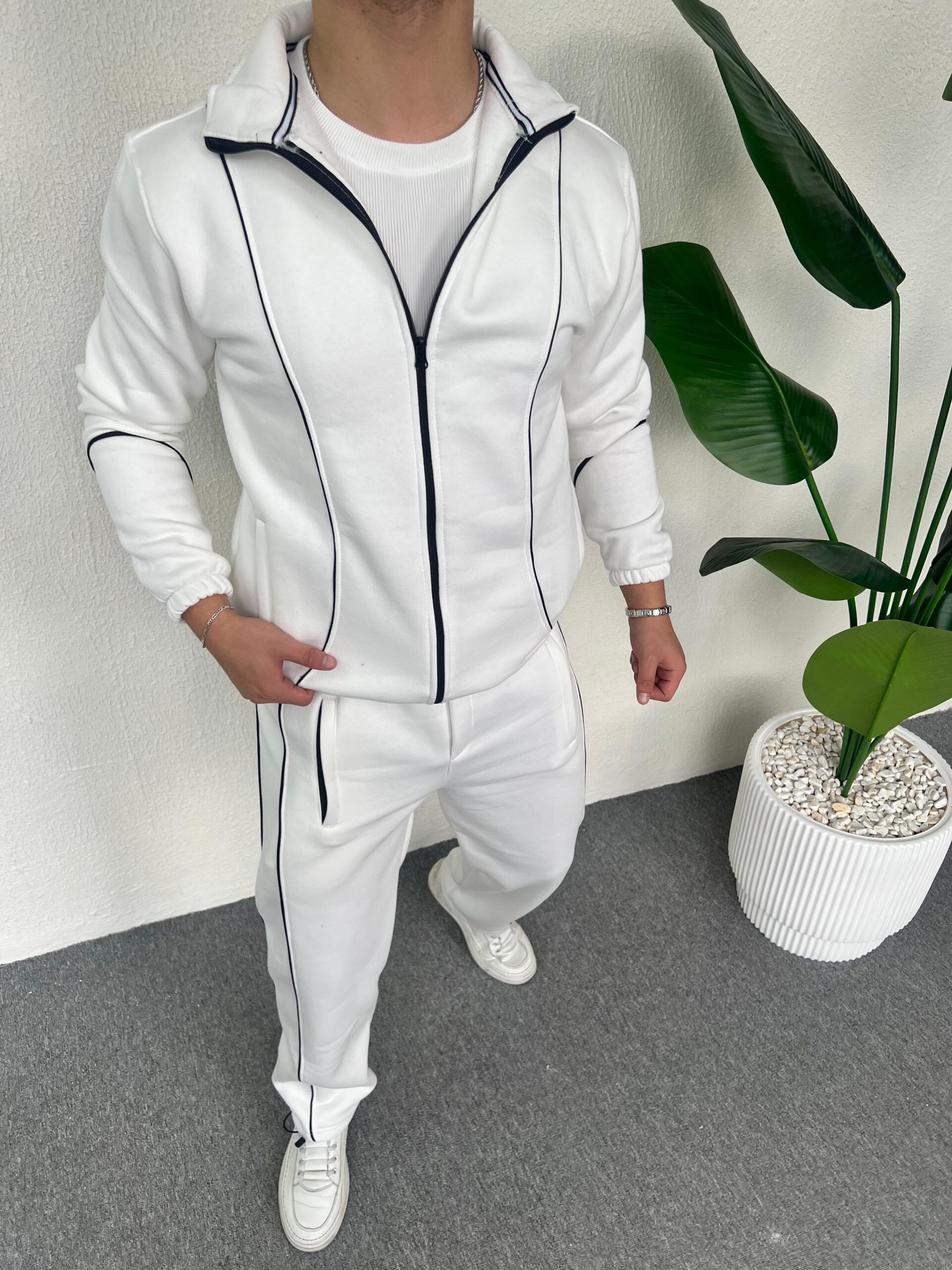 ÇİZGİLİ EŞOFMAN TAKIMI